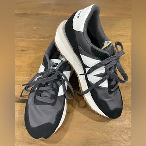 New Balance 237